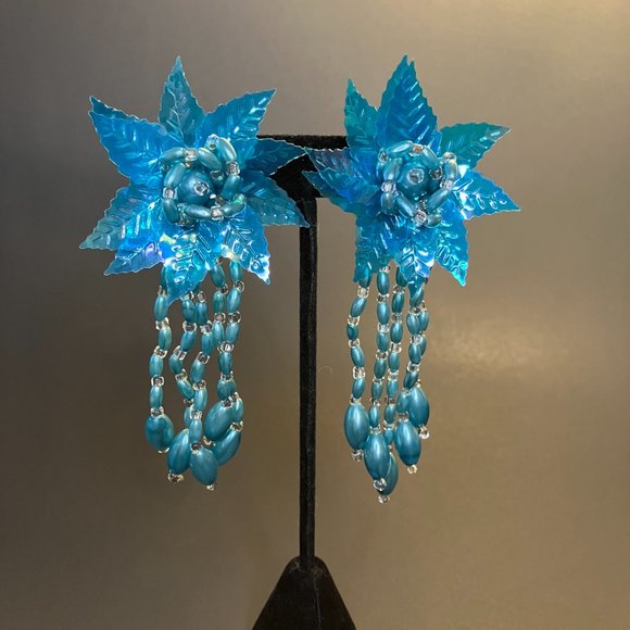 Vintage Turqouise Blue Leaf Beaded Dangle Clip-on Earrings - Picture 4 of 8
